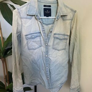 American Eagle Outfitters Light Blue Jean Jacket